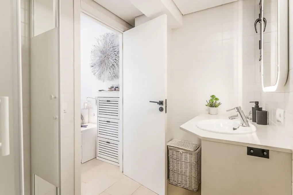 Apartamento Con Aire Acondicionado Y Gran Piscina 桑坦德利亚湾